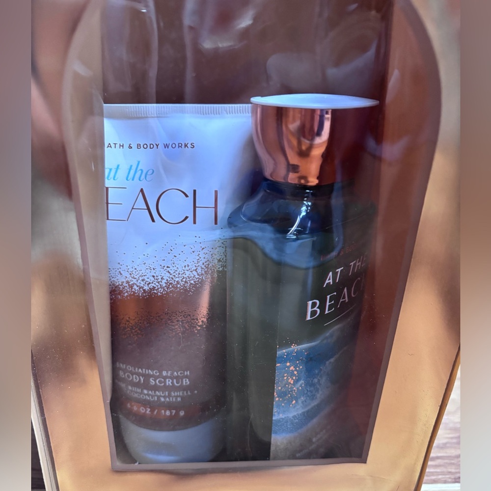 Bath & Body Works At the Beach 6.6oz Body Scrub & 10oz Body Wash Custom Bundle - Picture 9 of 9